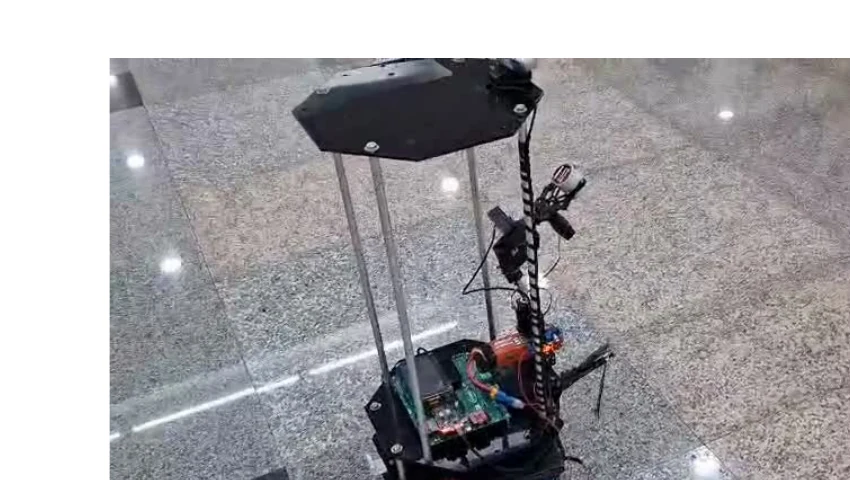 Mobile robot used for edge VLA research